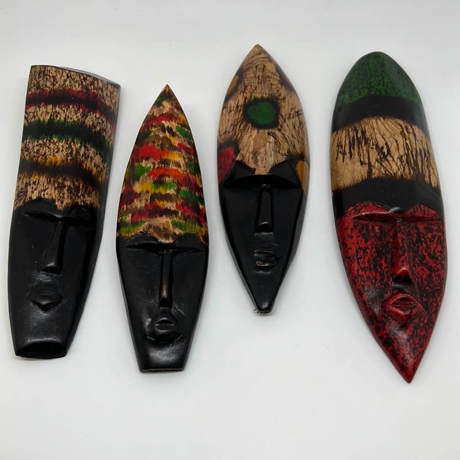 Mini mask — Ghana